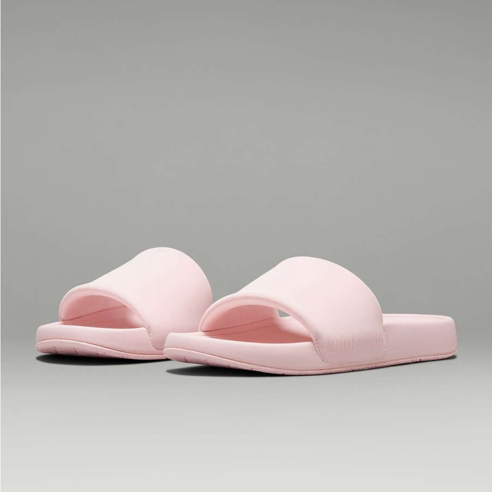Lululemon Athletica Strawberry Milkshake Restfeel